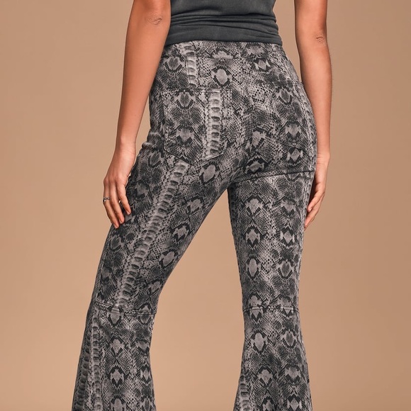 NWT Free People Just Float snake flare jeans pants - Picture 9 of 15